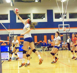 The River Hawks were able to combine for 44 kills and 26 digs in their 3-0 victory over Plum on Thursday. Kenzie Lasher finished with a team high 17 kills and 10 digs, Hannah Bowman added 10 kills, and Abbey DiGregorio had 44 assists.